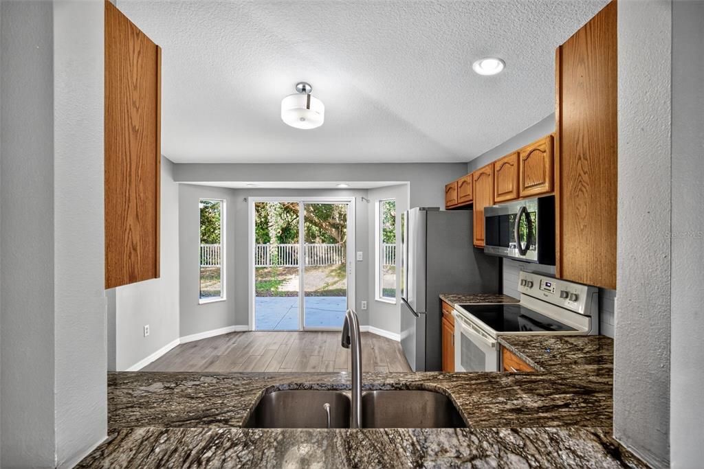 For Sale: $339,000 (3 beds, 2 baths, 1278 Square Feet)