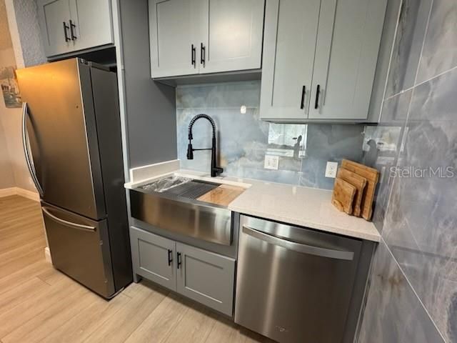 For Rent: $1,750 (1 beds, 1 baths, 760 Square Feet)