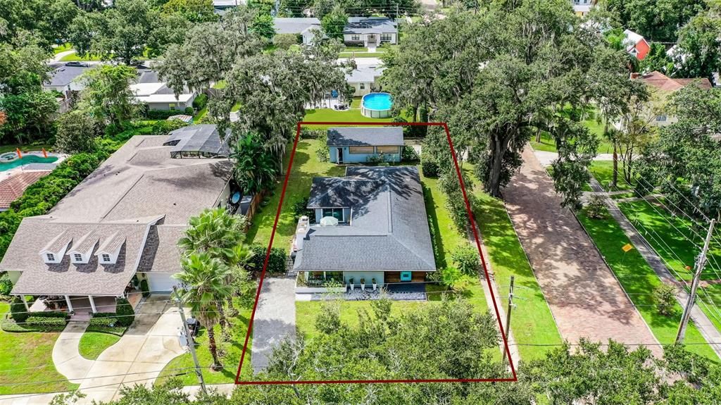 En Venta: $799,900 (4 camas, 3 baños, 2470 Pies cuadrados)