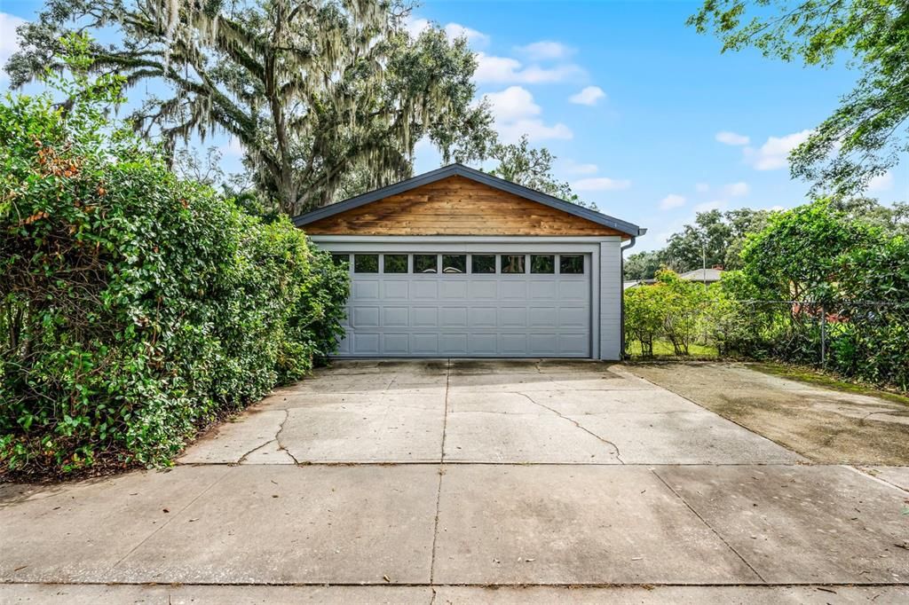 En Venta: $799,900 (4 camas, 3 baños, 2470 Pies cuadrados)