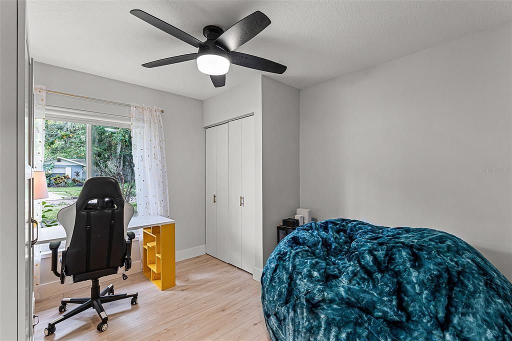 En Venta: $799,900 (4 camas, 3 baños, 2470 Pies cuadrados)