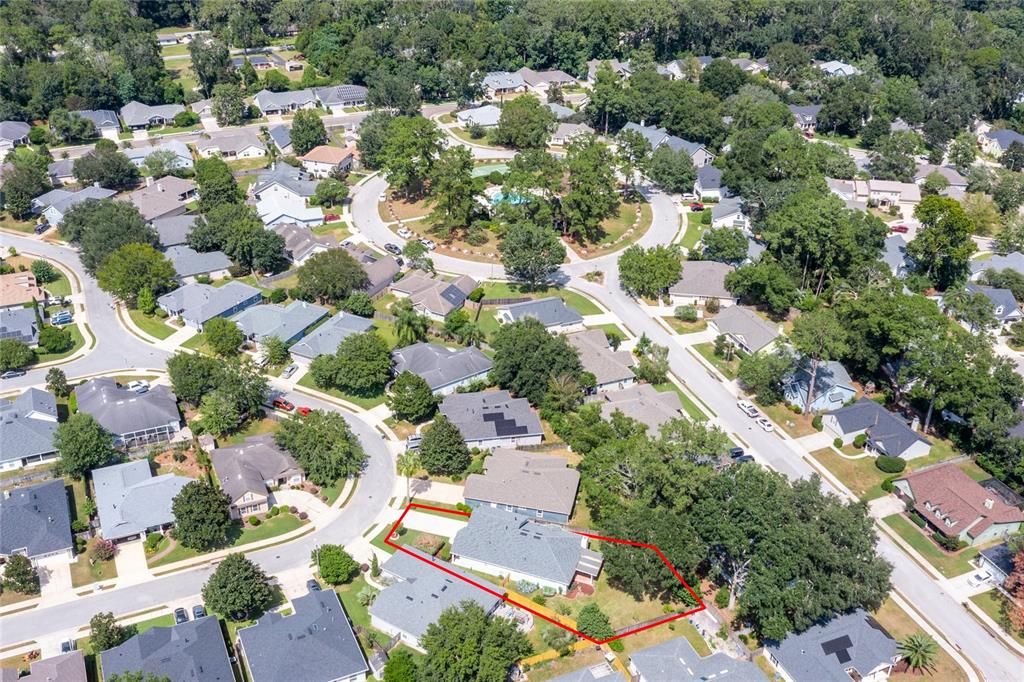 Active With Contract: $399,900 (4 beds, 3 baths, 2453 Square Feet)