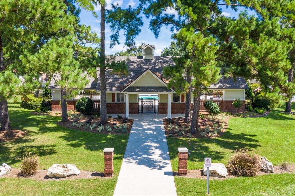 Active With Contract: $399,900 (4 beds, 3 baths, 2453 Square Feet)