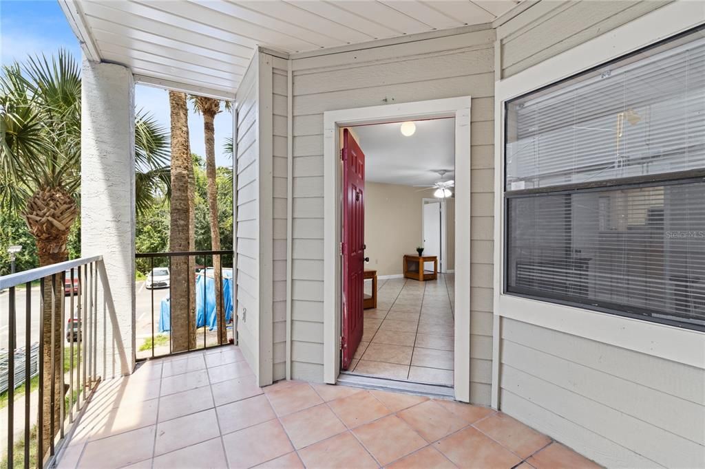 待售: $255,000 (2 贝兹, 2 浴室, 937 平方英尺)