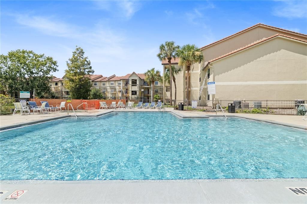 待售: $255,000 (2 贝兹, 2 浴室, 937 平方英尺)