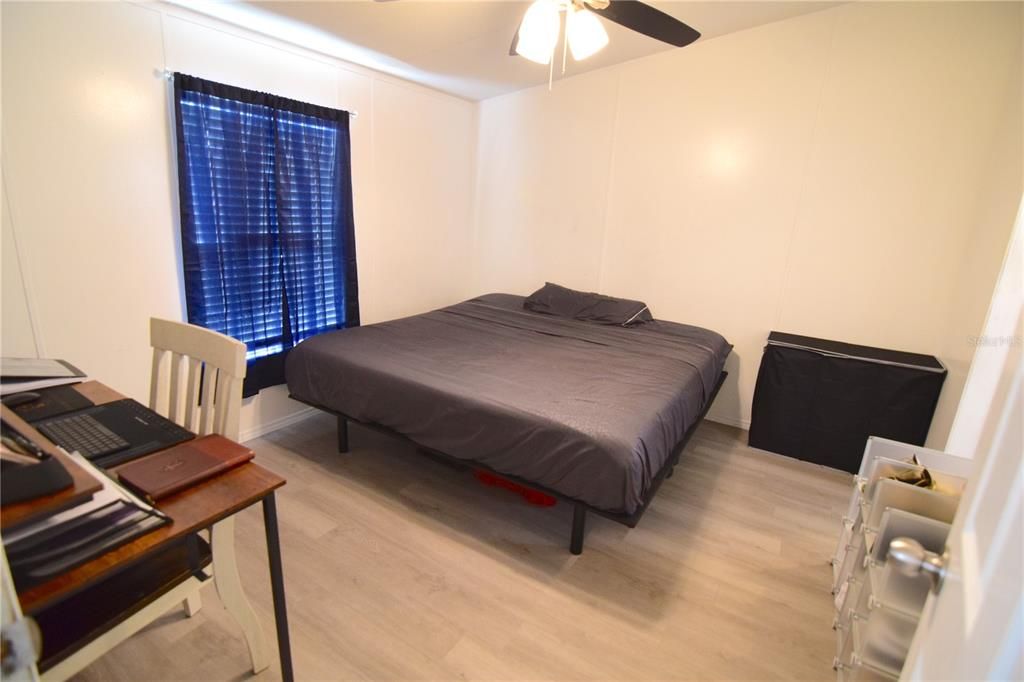 На продажу: $79,900 (3 спален, 2 ванн, 1120 Квадратных фут)