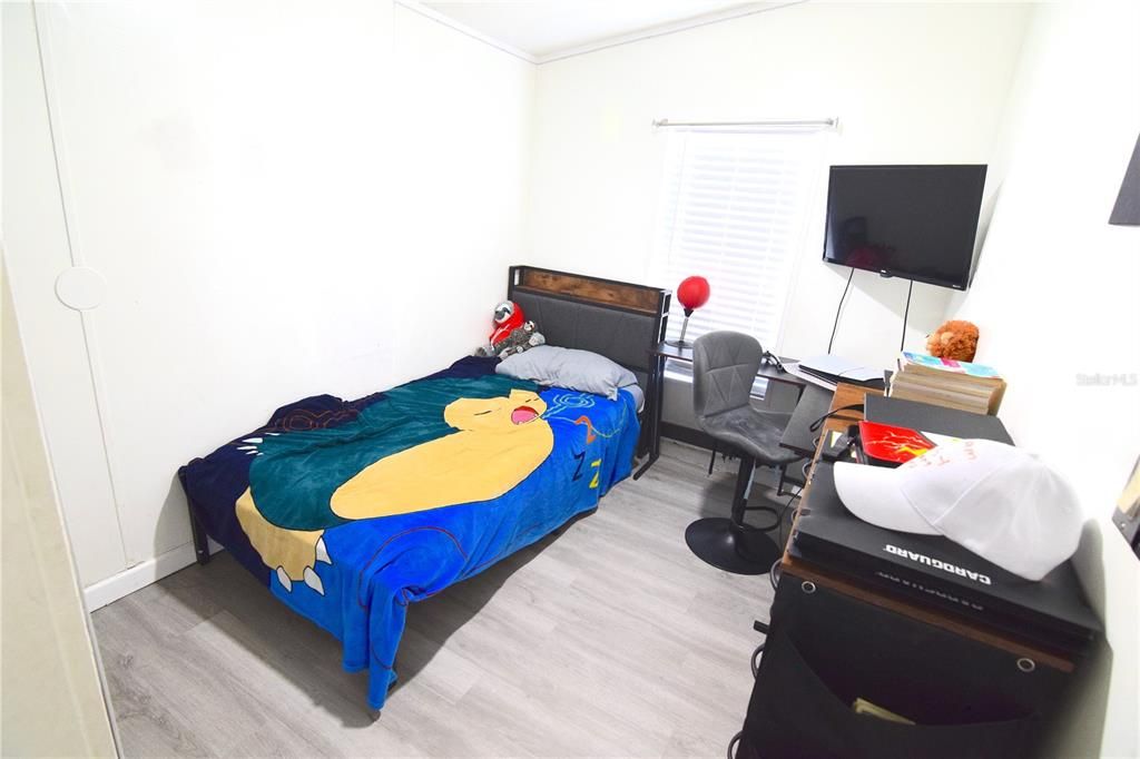 На продажу: $79,900 (3 спален, 2 ванн, 1120 Квадратных фут)