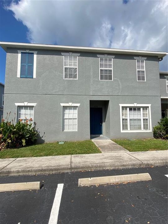 Recently Rented: $1,595 (2 beds, 2 baths, 1360 Square Feet)