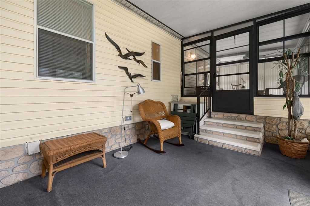 Activo con contrato: $169,000 (2 camas, 2 baños, 972 Pies cuadrados)