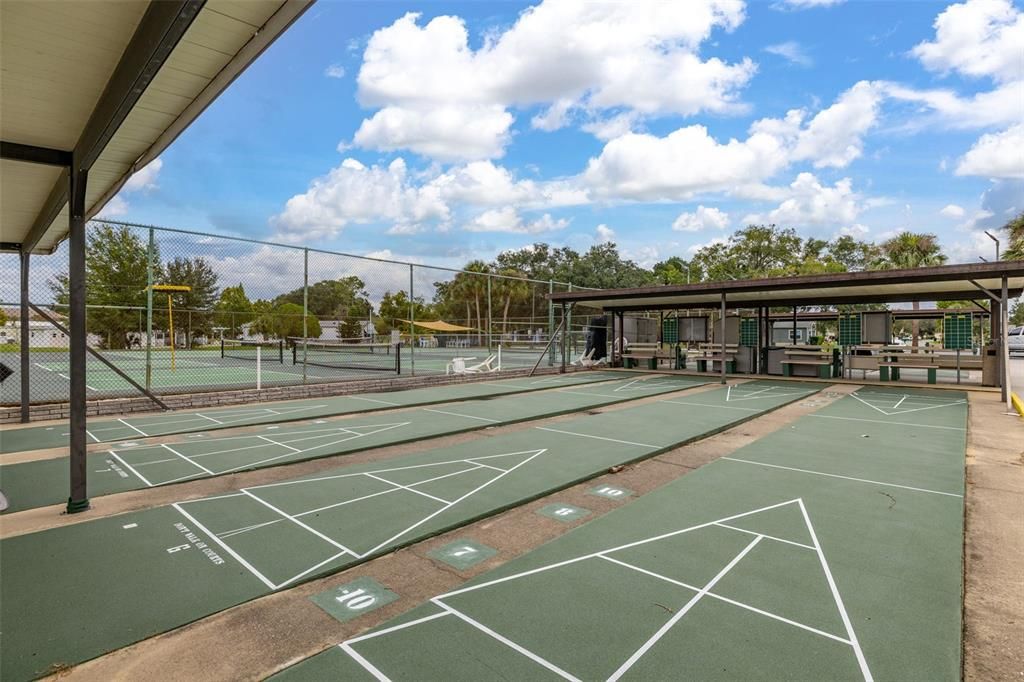 Activo con contrato: $169,000 (2 camas, 2 baños, 972 Pies cuadrados)