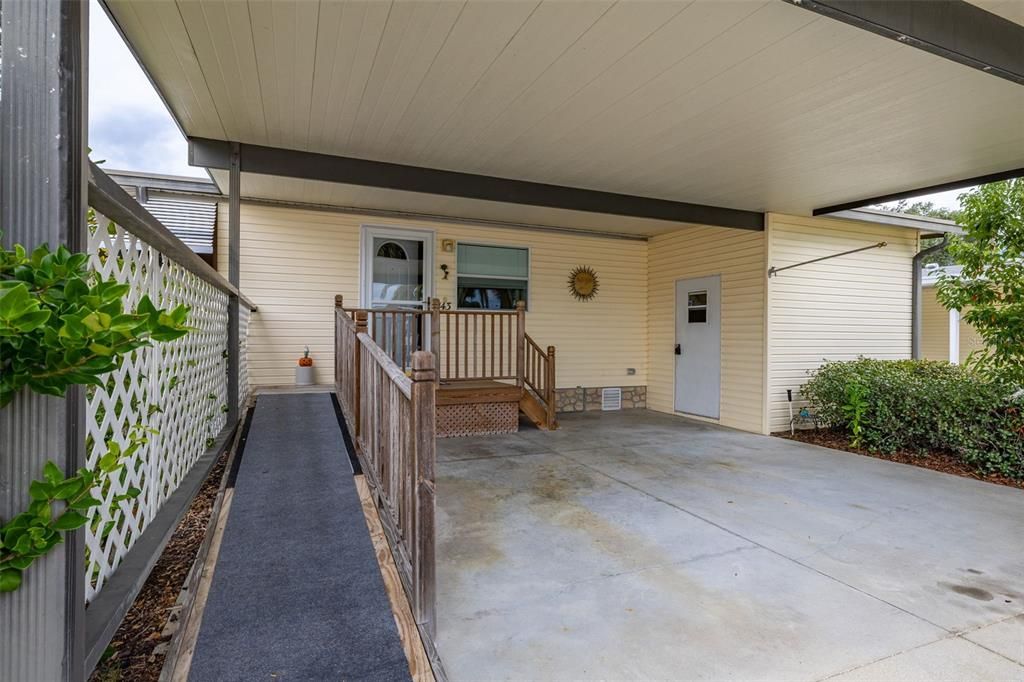 Activo con contrato: $169,000 (2 camas, 2 baños, 972 Pies cuadrados)