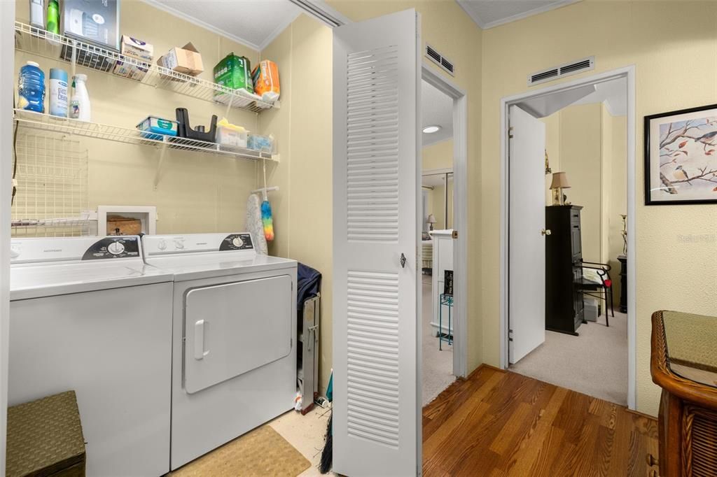 Activo con contrato: $169,000 (2 camas, 2 baños, 972 Pies cuadrados)