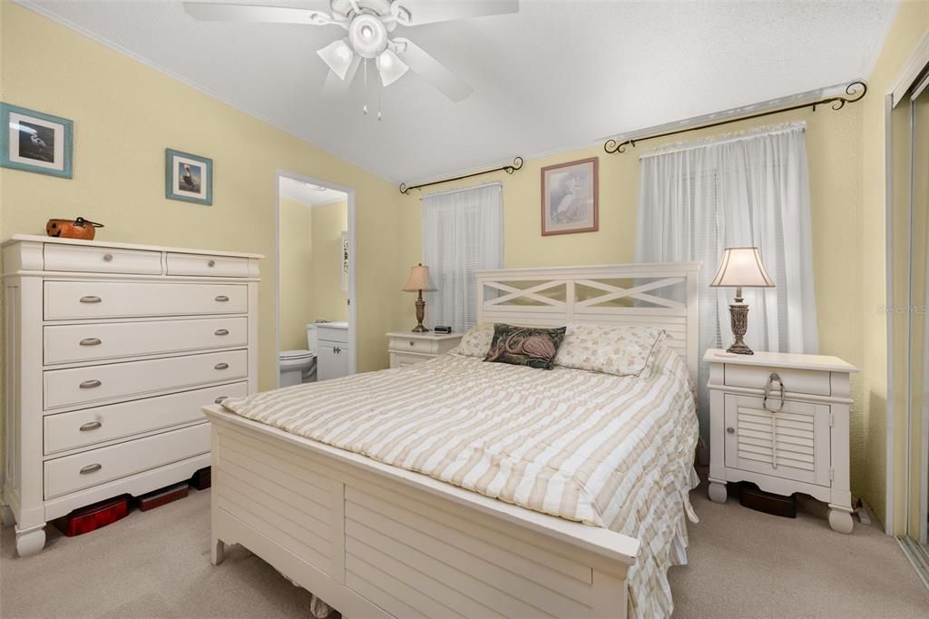 Activo con contrato: $169,000 (2 camas, 2 baños, 972 Pies cuadrados)