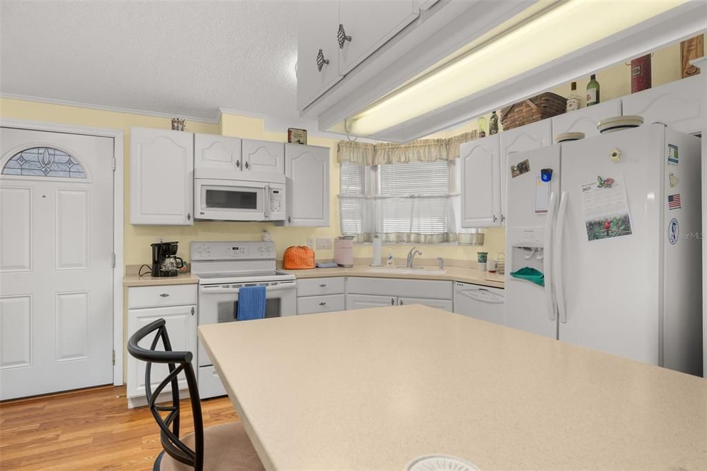 Activo con contrato: $169,000 (2 camas, 2 baños, 972 Pies cuadrados)