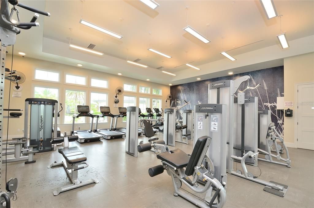 Active With Contract: $339,900 (2 beds, 2 baths, 1557 Square Feet)