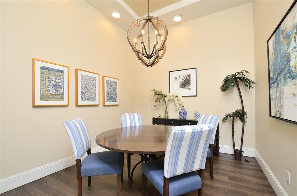 Active With Contract: $339,900 (2 beds, 2 baths, 1557 Square Feet)