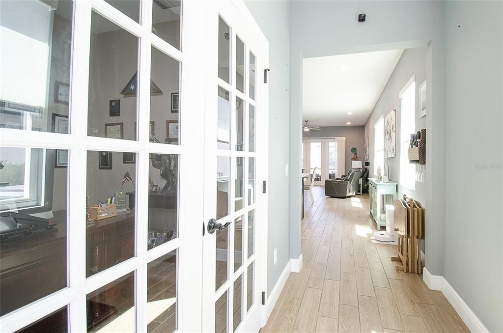 Active With Contract: $339,900 (2 beds, 2 baths, 1557 Square Feet)