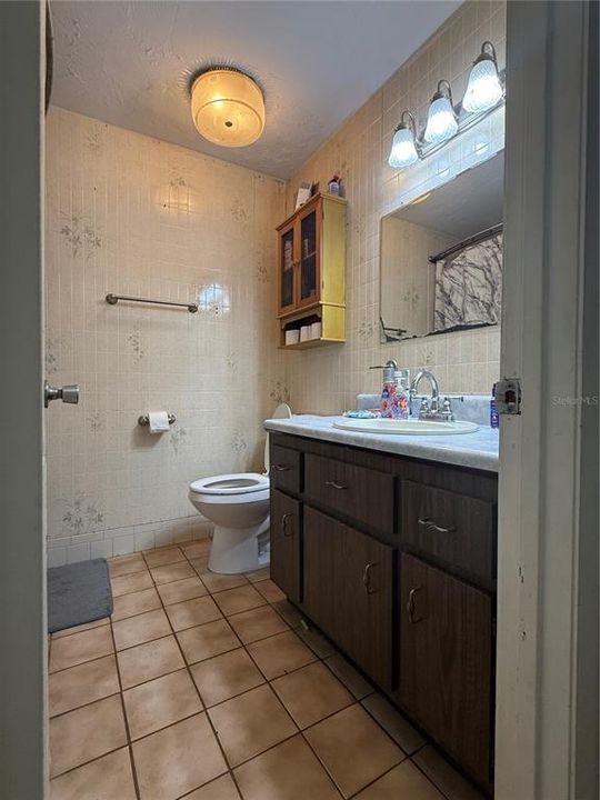 Под контрактом: $230,000 (4 спален, 2 ванн, 1602 Квадратных фут)