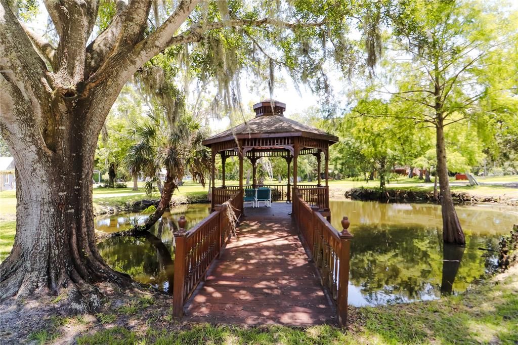 Activo con contrato: $399,000 (3 camas, 2 baños, 1442 Pies cuadrados)