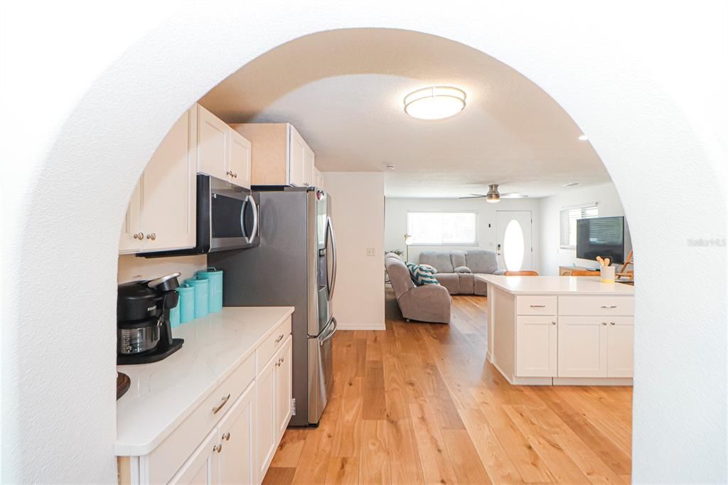 Activo con contrato: $399,000 (3 camas, 2 baños, 1442 Pies cuadrados)