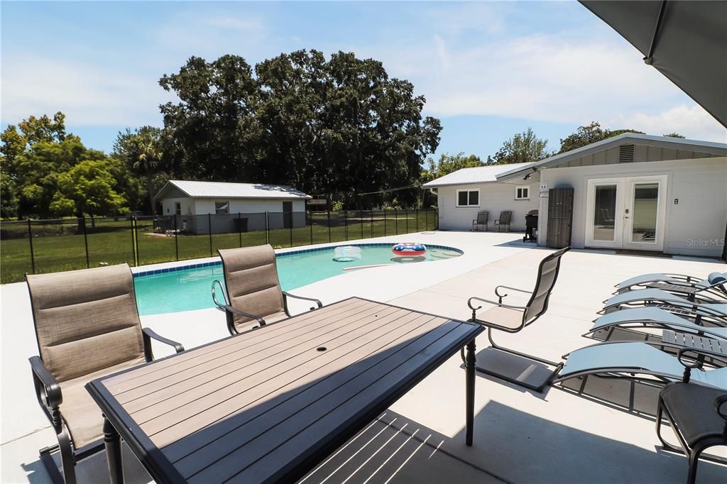 Activo con contrato: $399,000 (3 camas, 2 baños, 1442 Pies cuadrados)