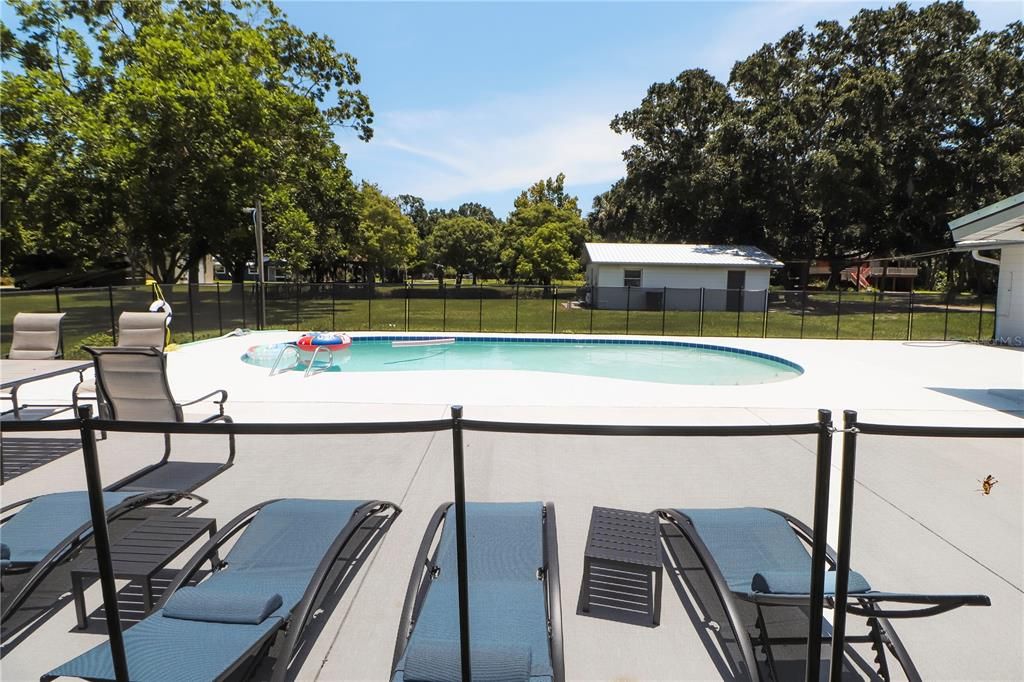 Activo con contrato: $399,000 (3 camas, 2 baños, 1442 Pies cuadrados)