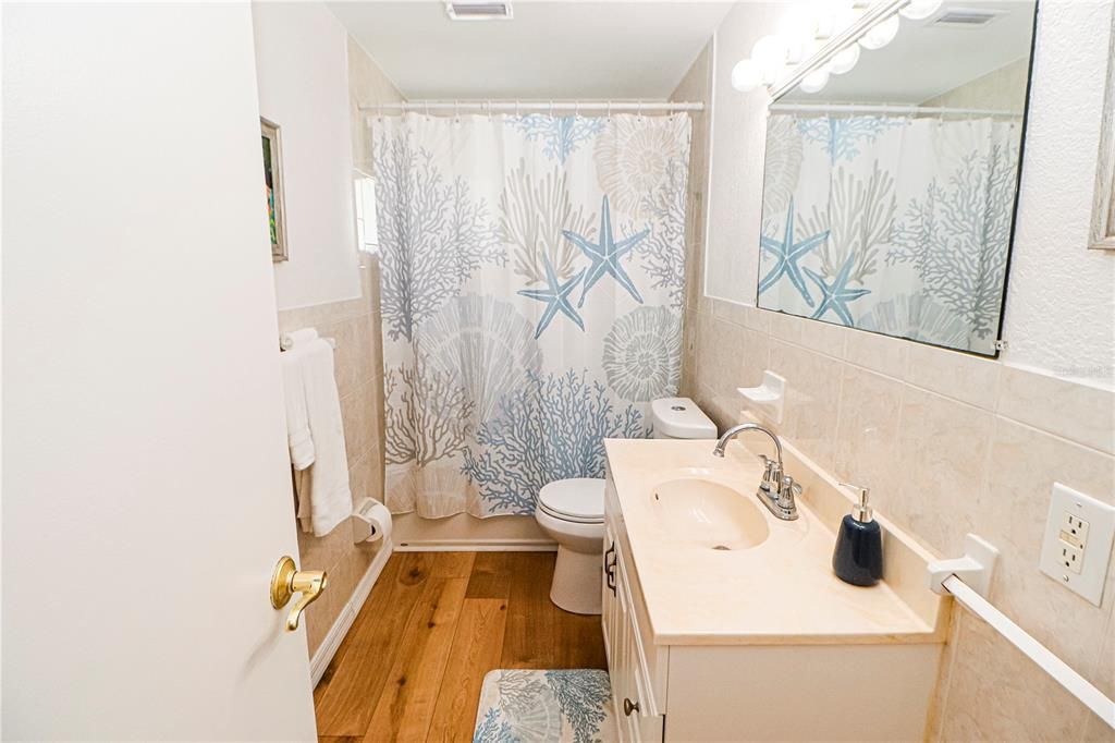 Activo con contrato: $399,000 (3 camas, 2 baños, 1442 Pies cuadrados)