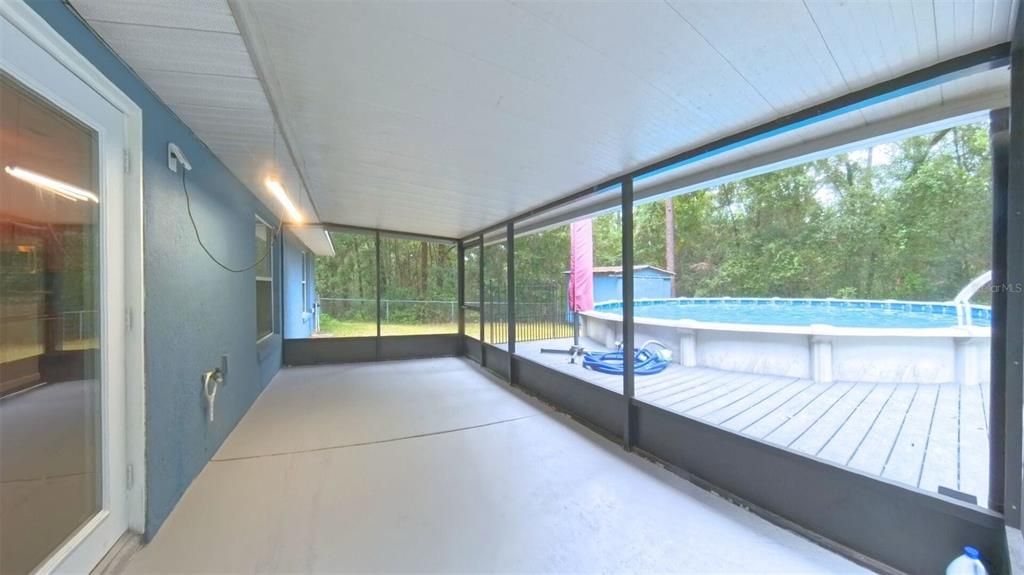 Activo con contrato: $299,999 (3 camas, 2 baños, 1362 Pies cuadrados)