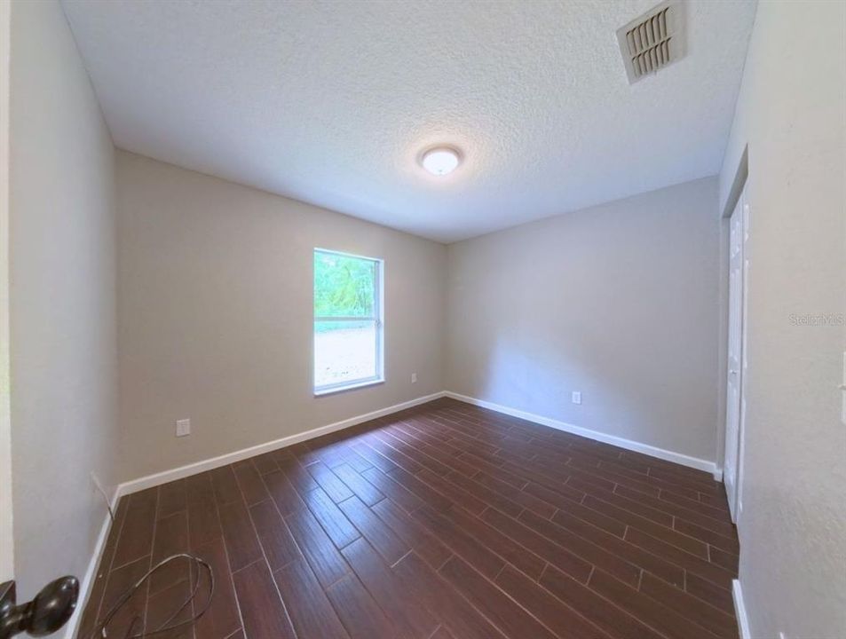 Activo con contrato: $299,999 (3 camas, 2 baños, 1362 Pies cuadrados)