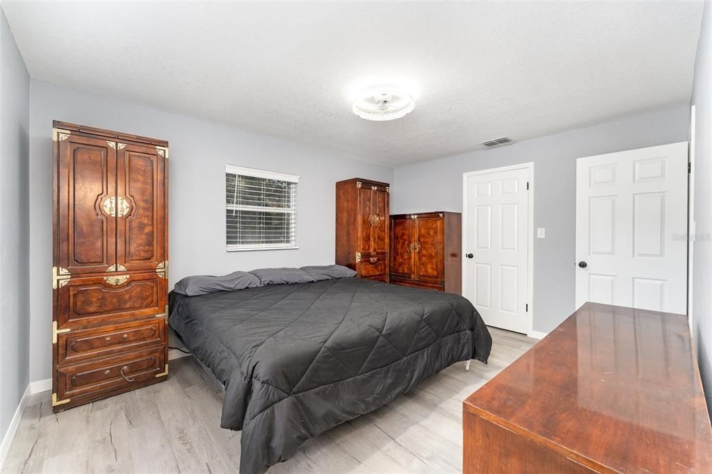 待售: $350,000 (3 贝兹, 2 浴室, 1600 平方英尺)