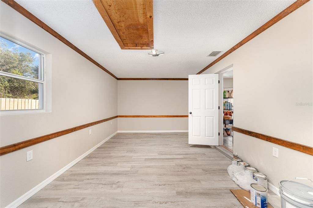 待售: $350,000 (3 贝兹, 2 浴室, 1600 平方英尺)