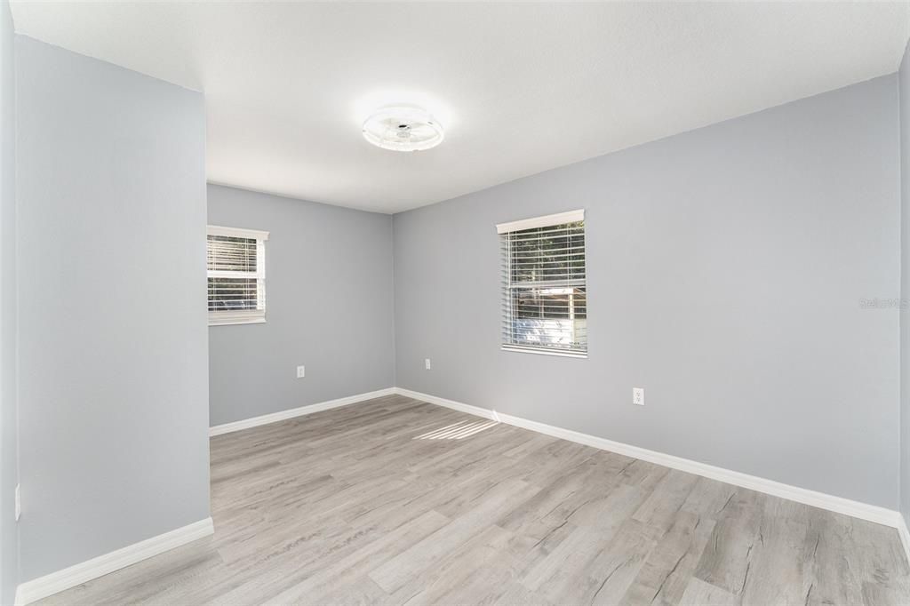 待售: $350,000 (3 贝兹, 2 浴室, 1600 平方英尺)