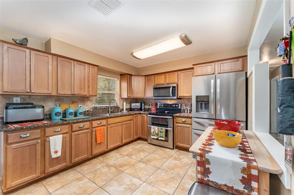 待售: $350,000 (3 贝兹, 2 浴室, 1600 平方英尺)