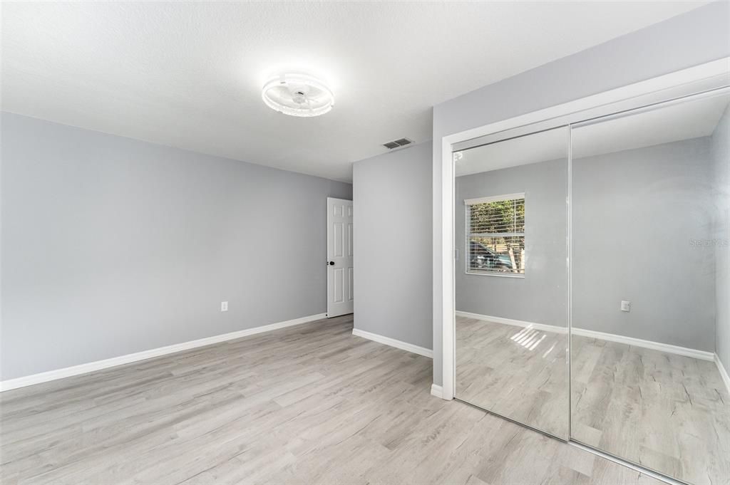 待售: $350,000 (3 贝兹, 2 浴室, 1600 平方英尺)