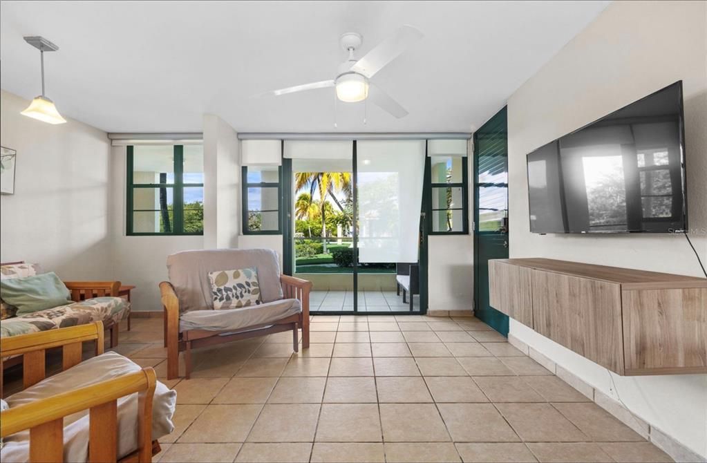 Active With Contract: $329,000 (3 beds, 2 baths, 1168 Square Feet)