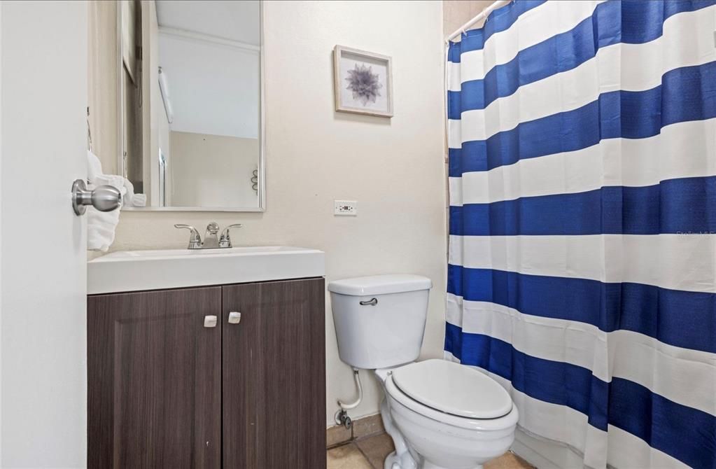 Active With Contract: $329,000 (3 beds, 2 baths, 1168 Square Feet)