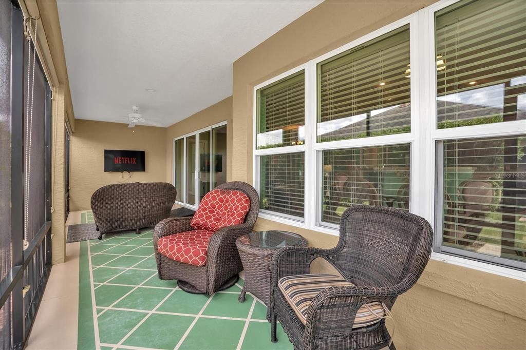 合同活跃: $405,000 (3 贝兹, 2 浴室, 1758 平方英尺)