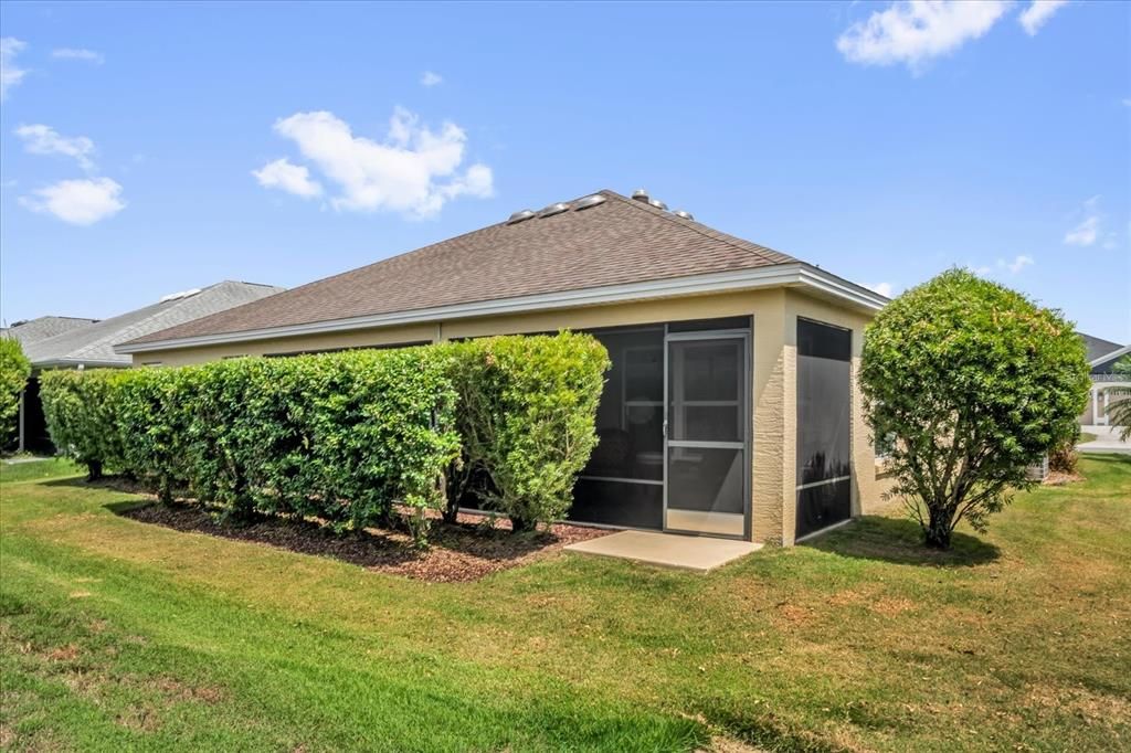 合同活跃: $405,000 (3 贝兹, 2 浴室, 1758 平方英尺)