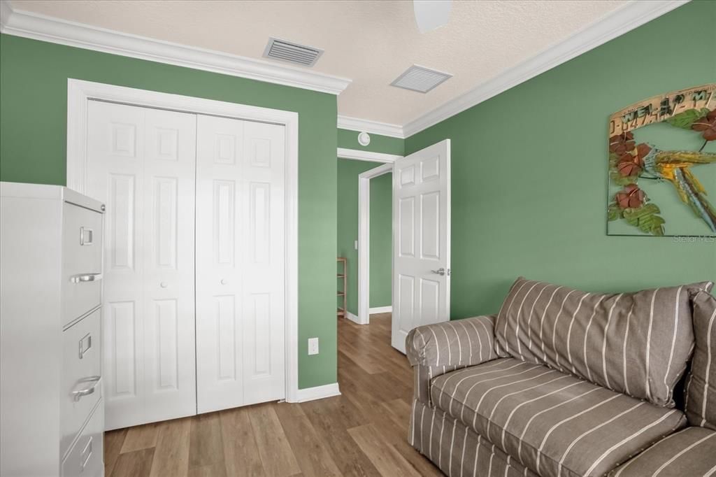 合同活跃: $405,000 (3 贝兹, 2 浴室, 1758 平方英尺)