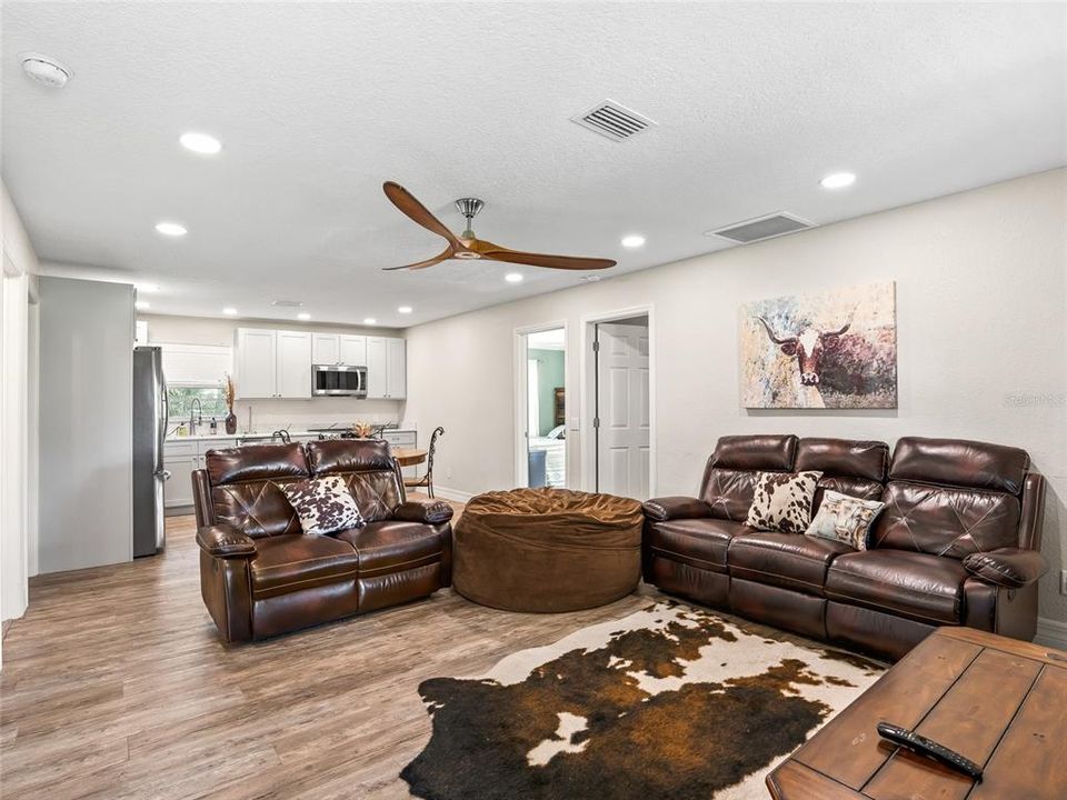 En Renta: $5,995 (4 camas, 1 baños, 1132 Pies cuadrados)