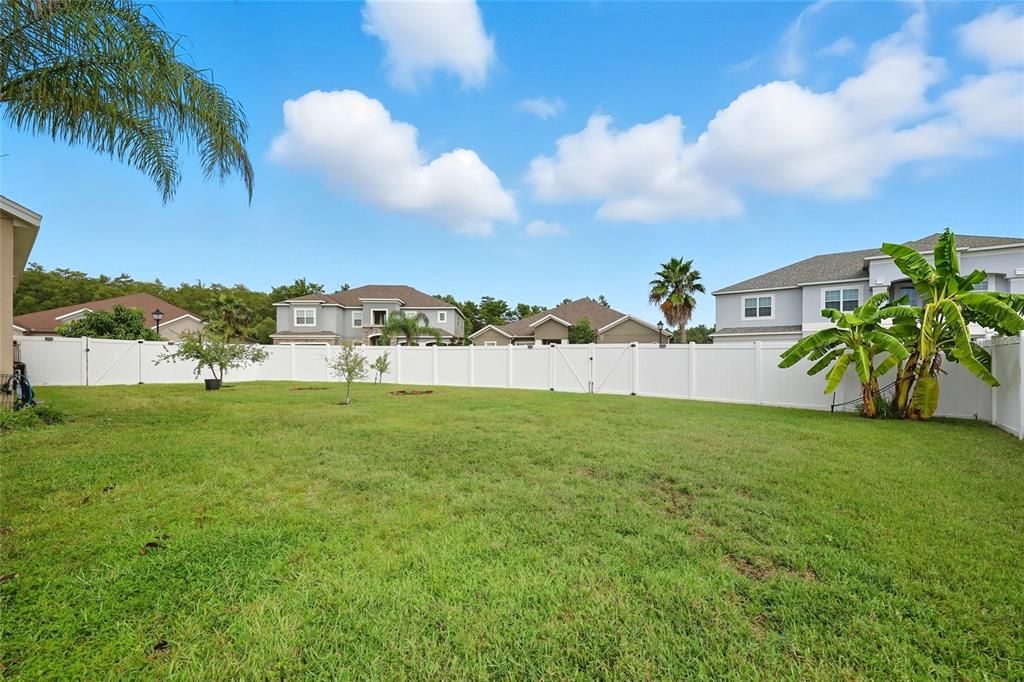 Activo con contrato: $650,000 (4 camas, 3 baños, 3282 Pies cuadrados)