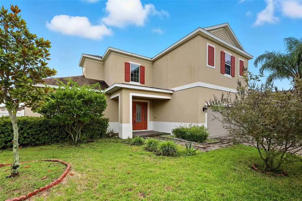 Activo con contrato: $650,000 (4 camas, 3 baños, 3282 Pies cuadrados)