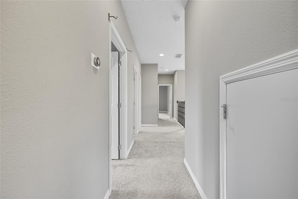 Activo con contrato: $650,000 (4 camas, 3 baños, 3282 Pies cuadrados)