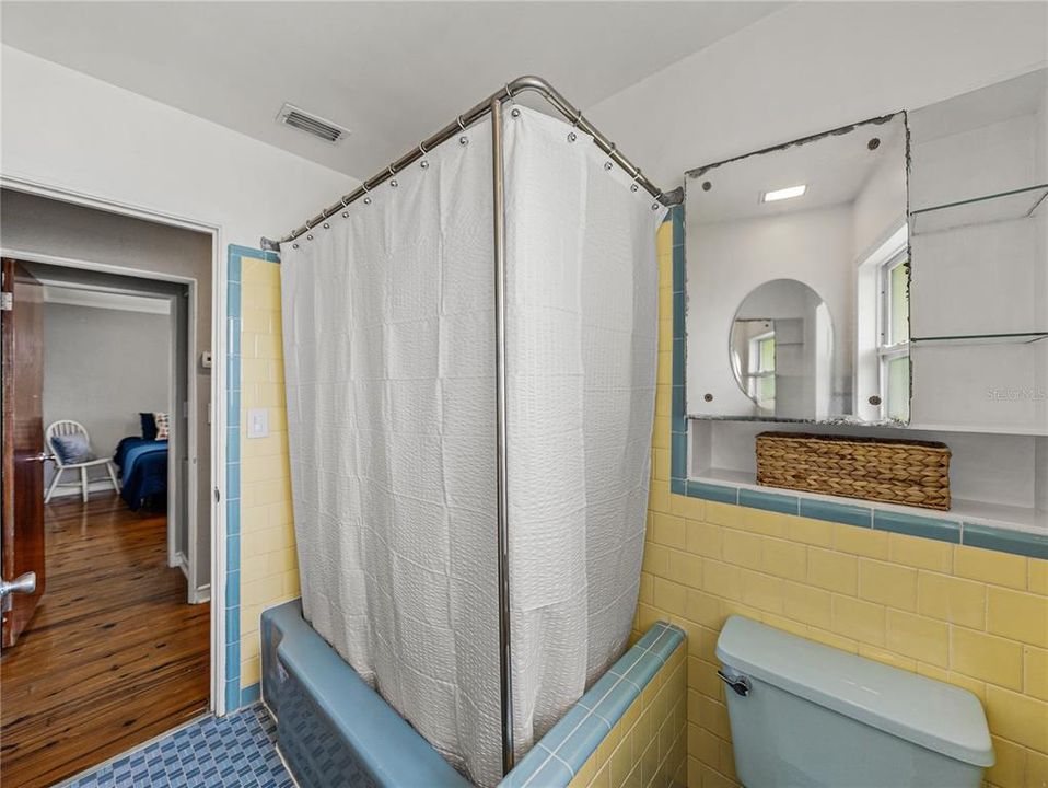 На продажу: $649,000 (3 спален, 2 ванн, 1461 Квадратных фут)