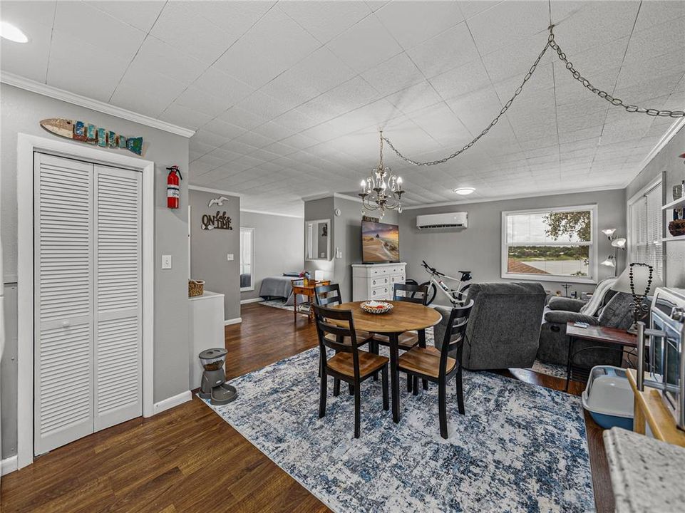 На продажу: $649,000 (3 спален, 2 ванн, 1461 Квадратных фут)