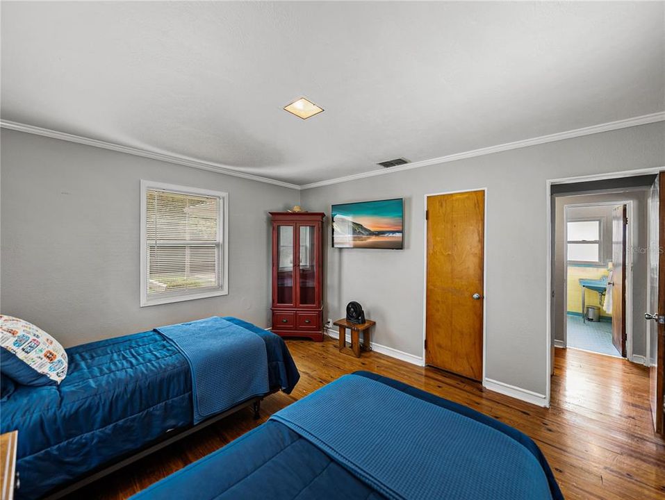 На продажу: $649,000 (3 спален, 2 ванн, 1461 Квадратных фут)