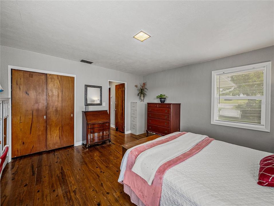 На продажу: $649,000 (3 спален, 2 ванн, 1461 Квадратных фут)