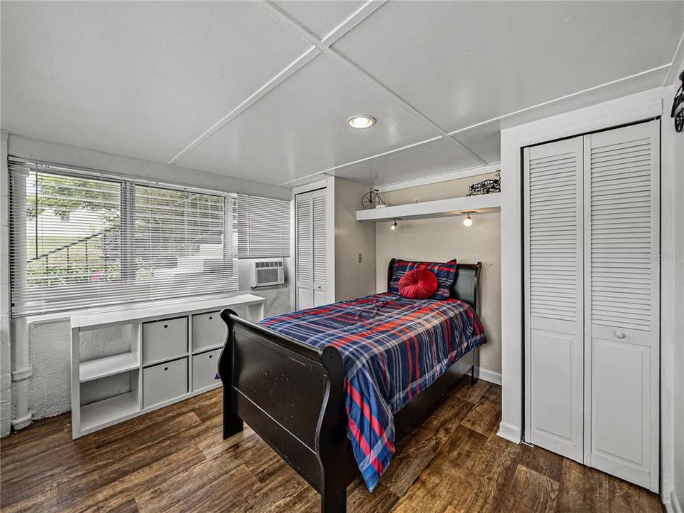 На продажу: $649,000 (3 спален, 2 ванн, 1461 Квадратных фут)