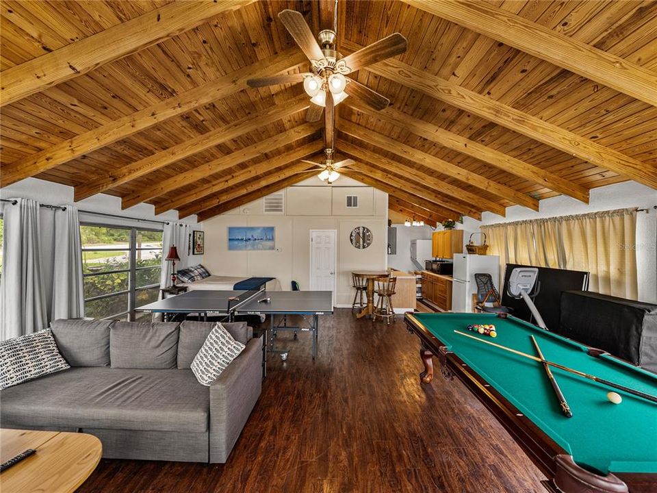 На продажу: $649,000 (3 спален, 2 ванн, 1461 Квадратных фут)