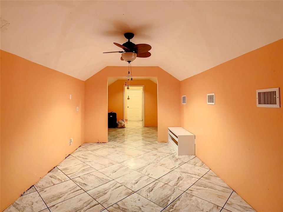 待售: $850,000 (4 贝兹, 3 浴室, 4641 平方英尺)